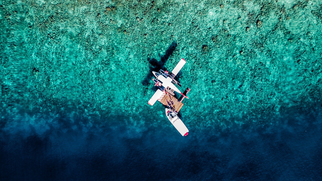 Airplane, Water, Blue, Extreme Sport, Turquoise. Wallpaper in 1280x720 Resolution