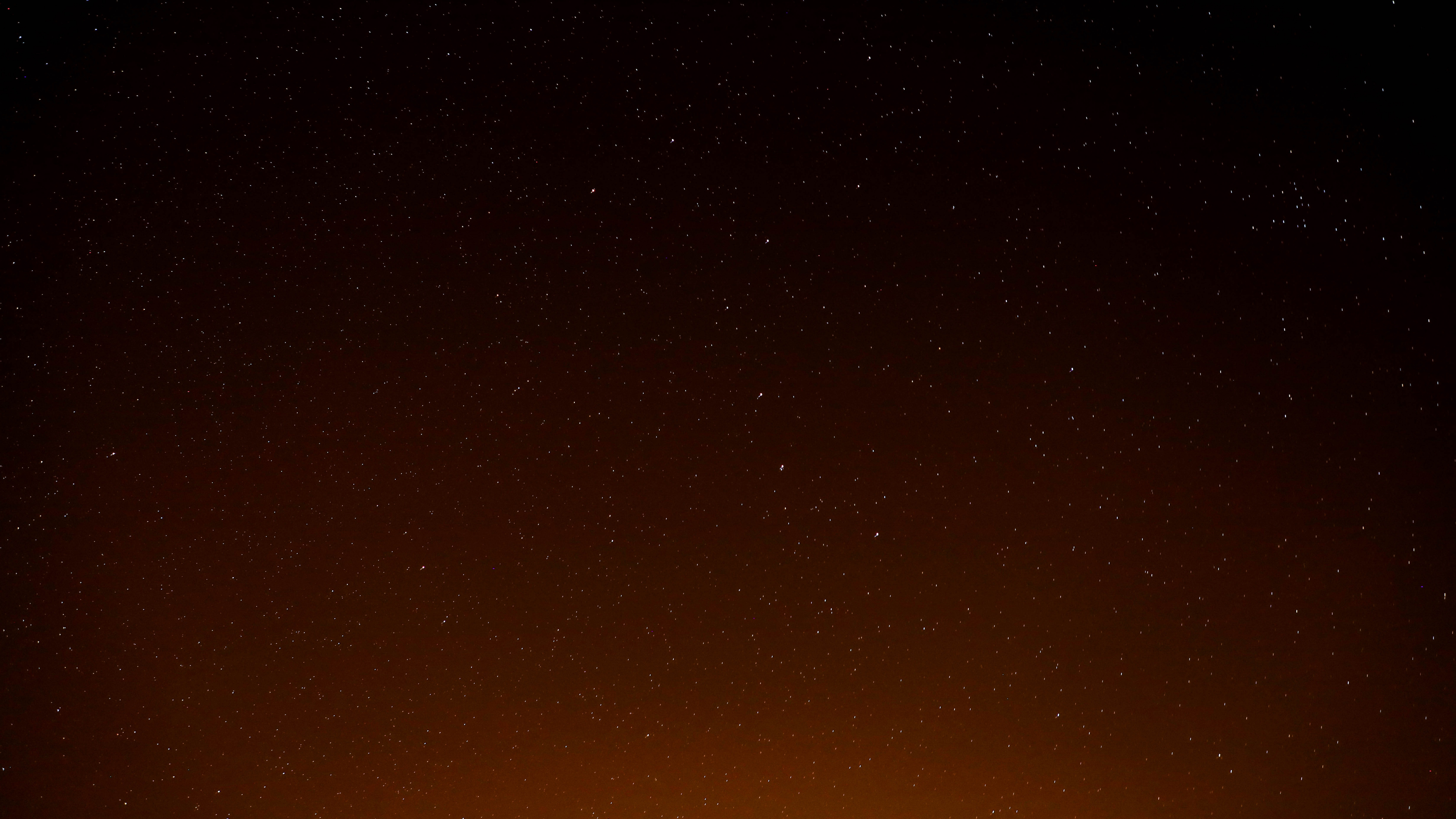 Schwarzer Und Brauner Himmel Während Der Nacht. Wallpaper in 3840x2160 Resolution