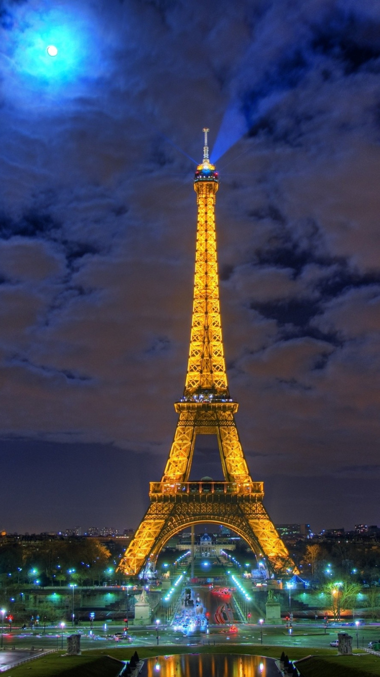 Tour Eiffel Pendant la Nuit. Wallpaper in 750x1334 Resolution