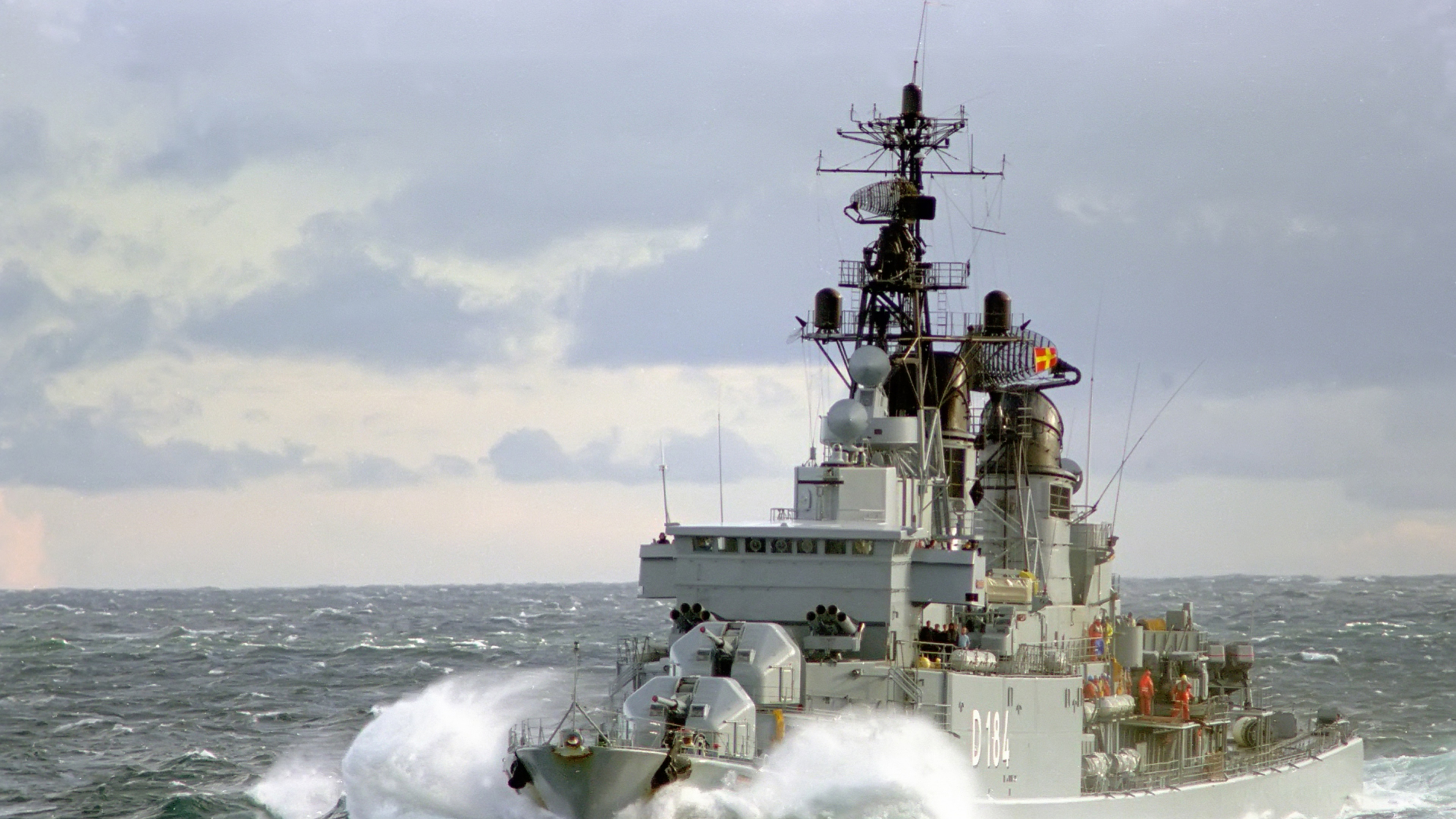 Frigate, Destroyer, Missile Boat, Hamburg-class Destroyer, Warship. Wallpaper in 3840x2160 Resolution