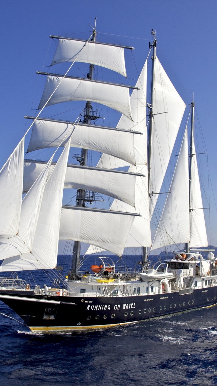 White and Black Sail Boat on Sea During Daytime. Wallpaper in 720x1280 Resolution