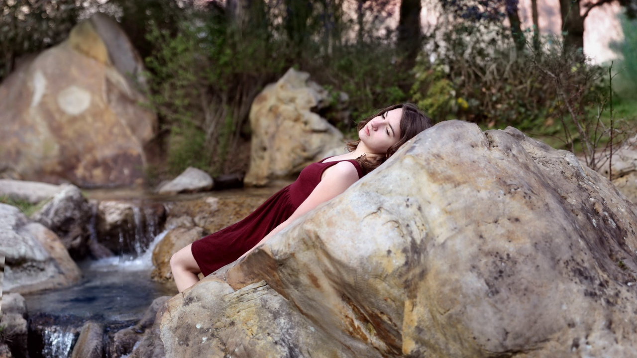 Rock, Boulder, Tree, Girl, Watercourse. Wallpaper in 1280x720 Resolution