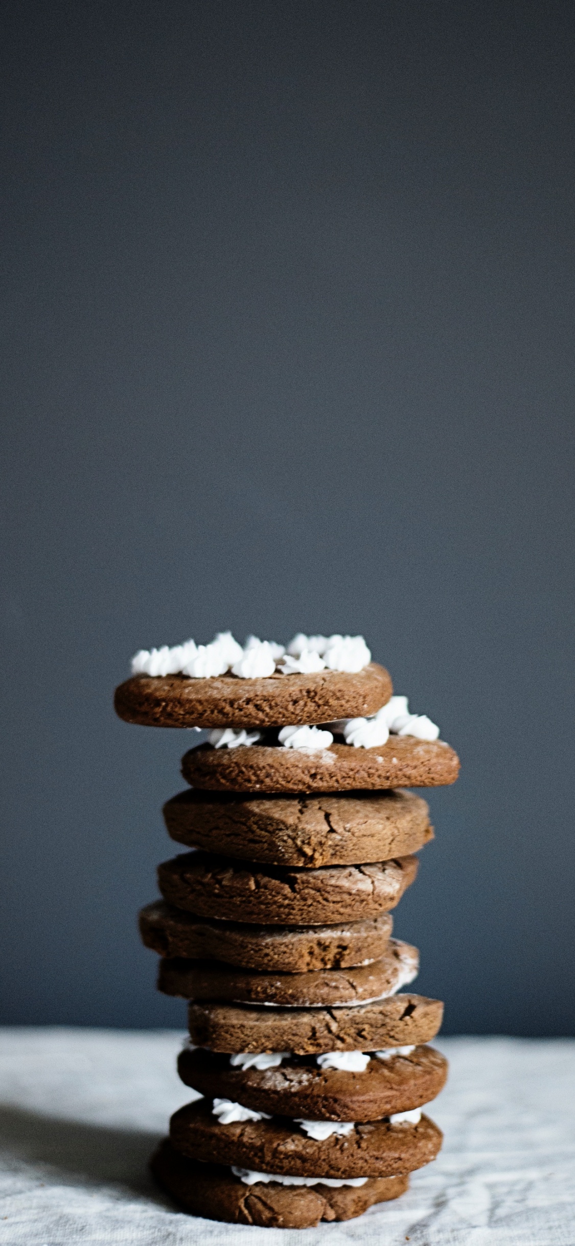 Macaroon, Cookie, Postre, Alimento, Ingrediente. Wallpaper in 1125x2436 Resolution