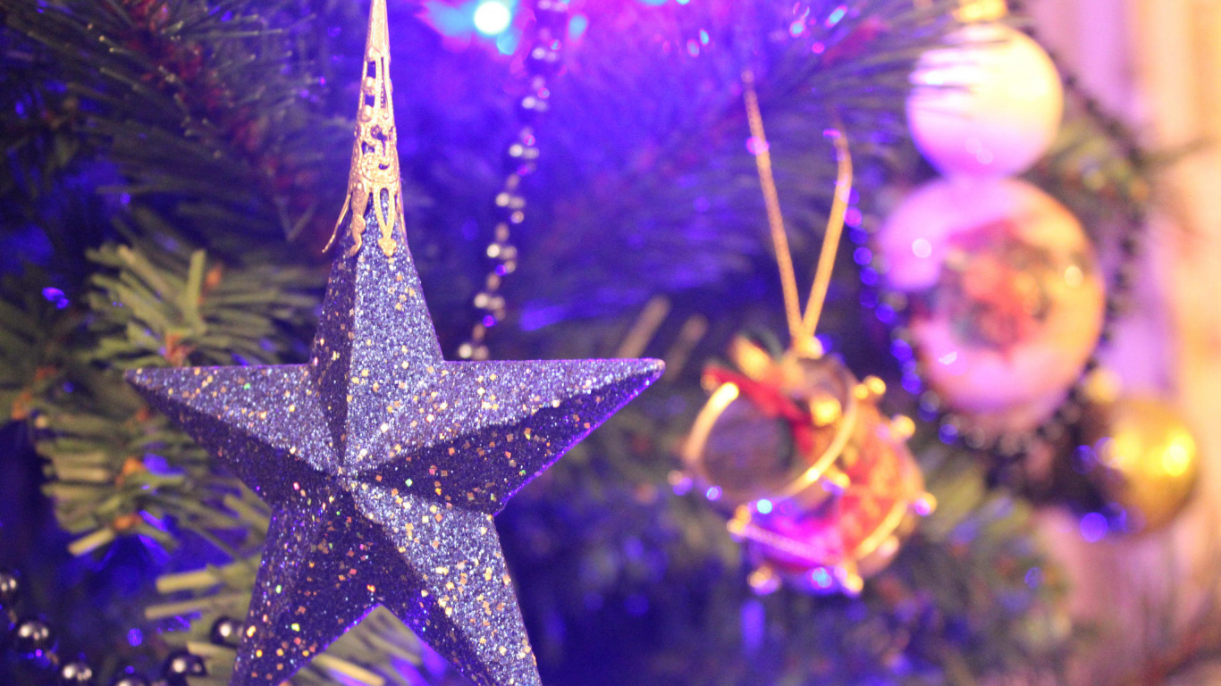 Morado, Navidad, Decoración de la Navidad, Violeta, El Día De Navidad. Wallpaper in 1366x768 Resolution