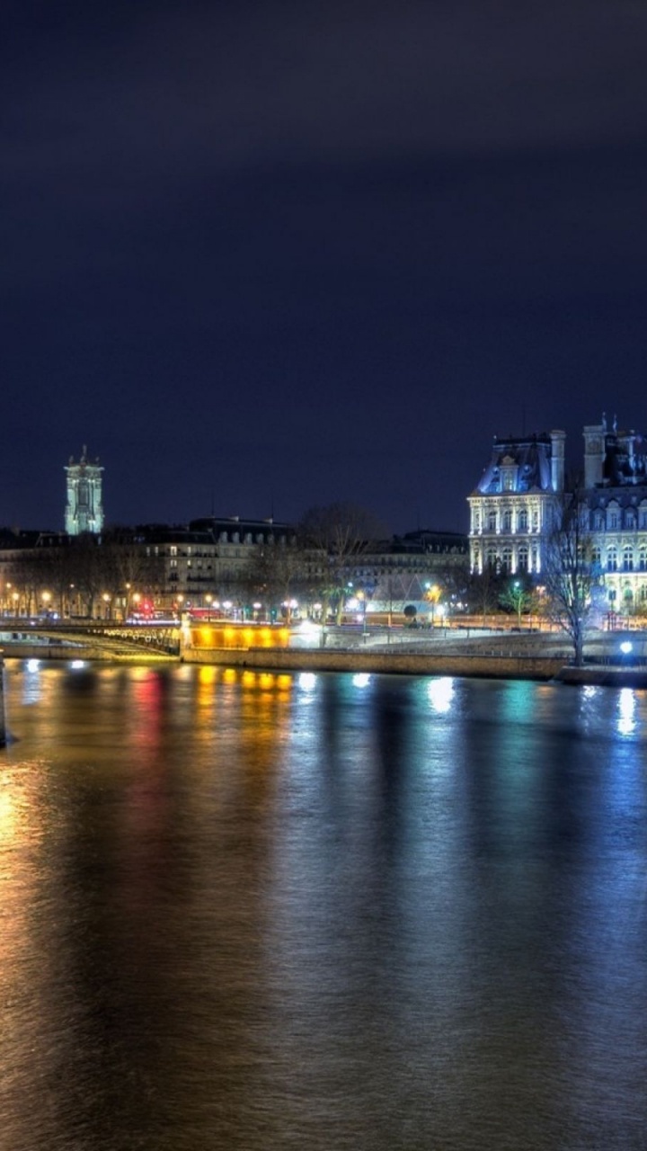 Horizon de la Ville Pendant la Nuit. Wallpaper in 720x1280 Resolution