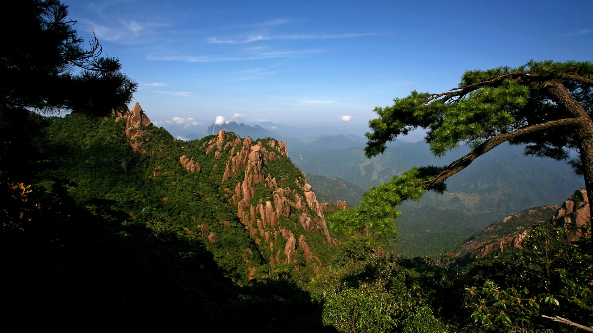 Green Trees on Brown Mountain Under Blue Sky During Daytime. Wallpaper in 1920x1080 Resolution
