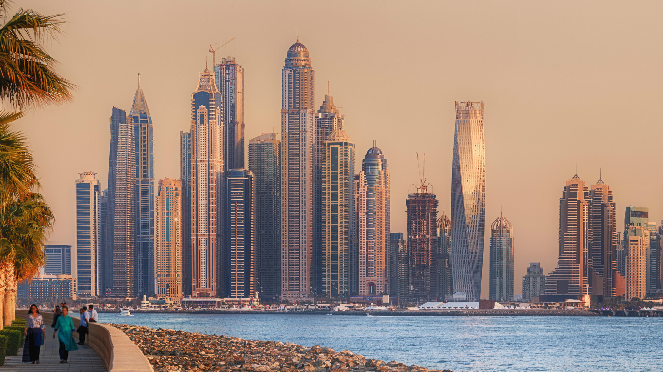 High Rise Buildings Near Body of Water During Daytime. Wallpaper in 1366x768 Resolution