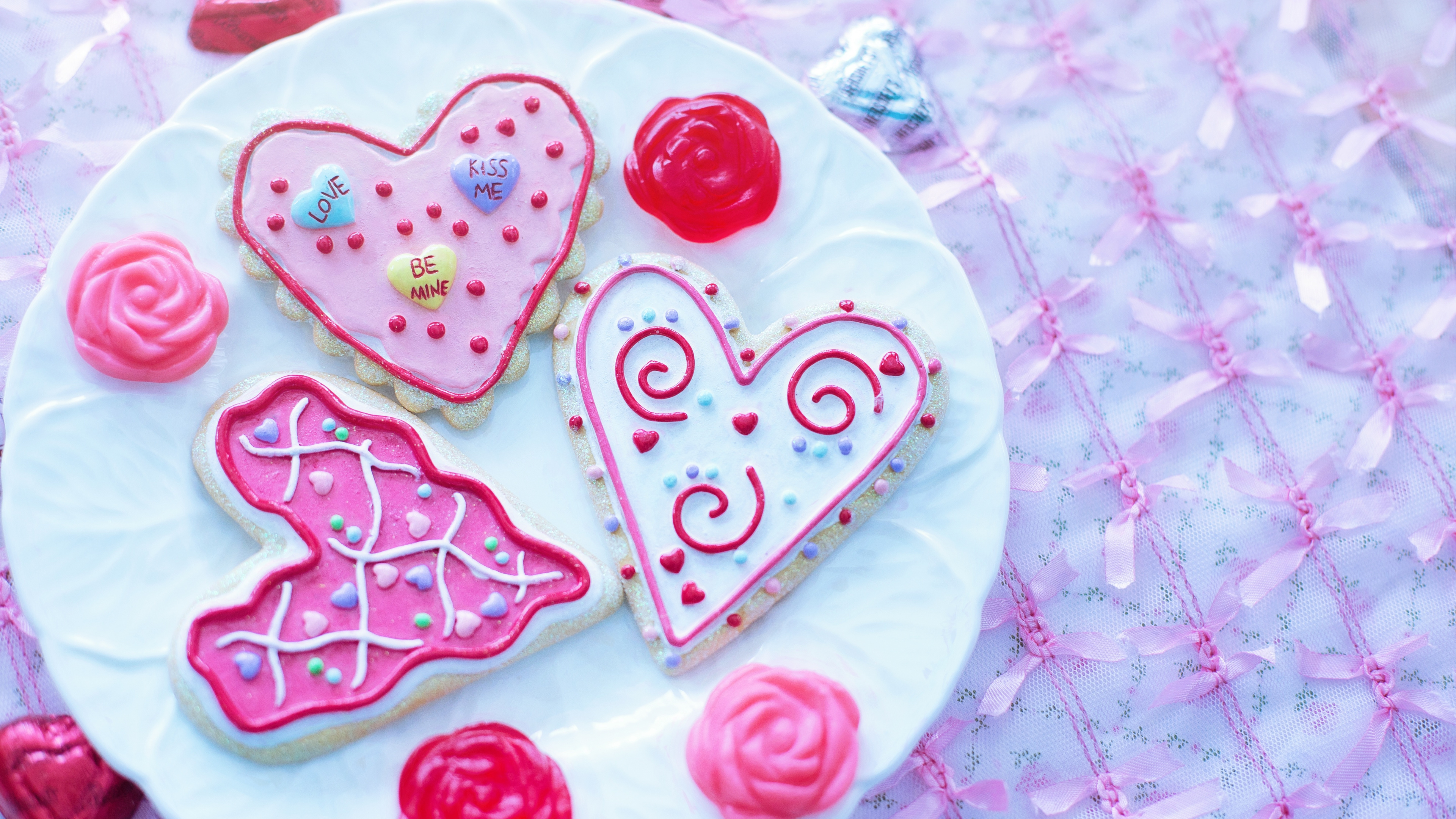 Valentines Tag, Herzen, Sahnehäubchen, Royal Icing, Pink. Wallpaper in 3840x2160 Resolution