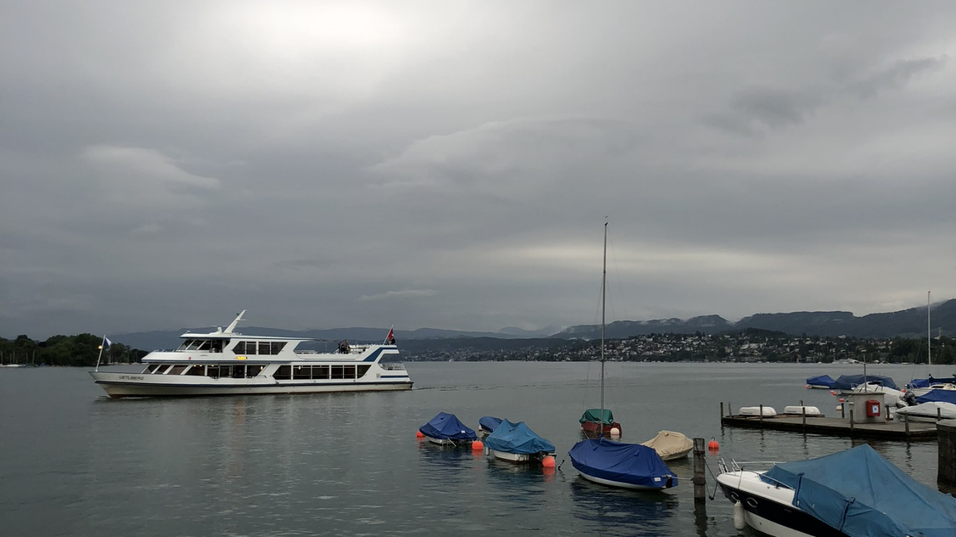 Watercraft, Water, Waterway, Boat, Naval Architecture. Wallpaper in 1366x768 Resolution