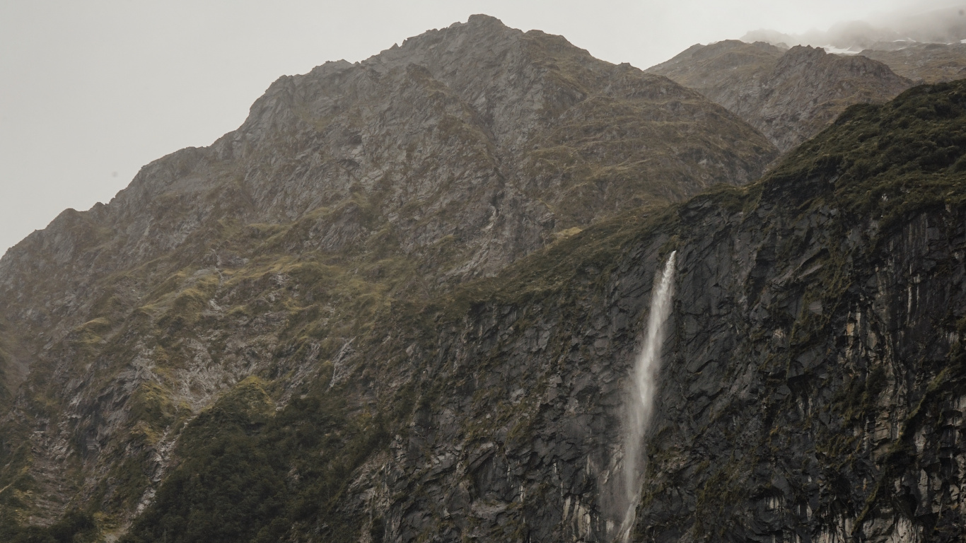 Cascade, Falaise, Highland, Les Reliefs Montagneux, Eau. Wallpaper in 1366x768 Resolution