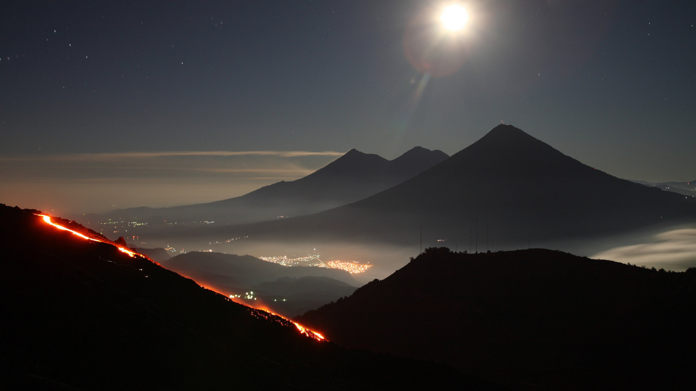 Sun Over The Mountains and Clouds. Wallpaper in 1366x768 Resolution