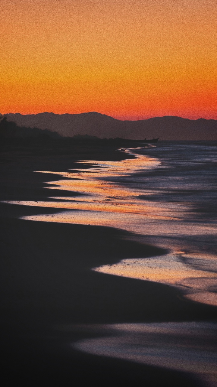 Black and White Sunset, Sunset, Water, Atmosphere, Afterglow. Wallpaper in 720x1280 Resolution