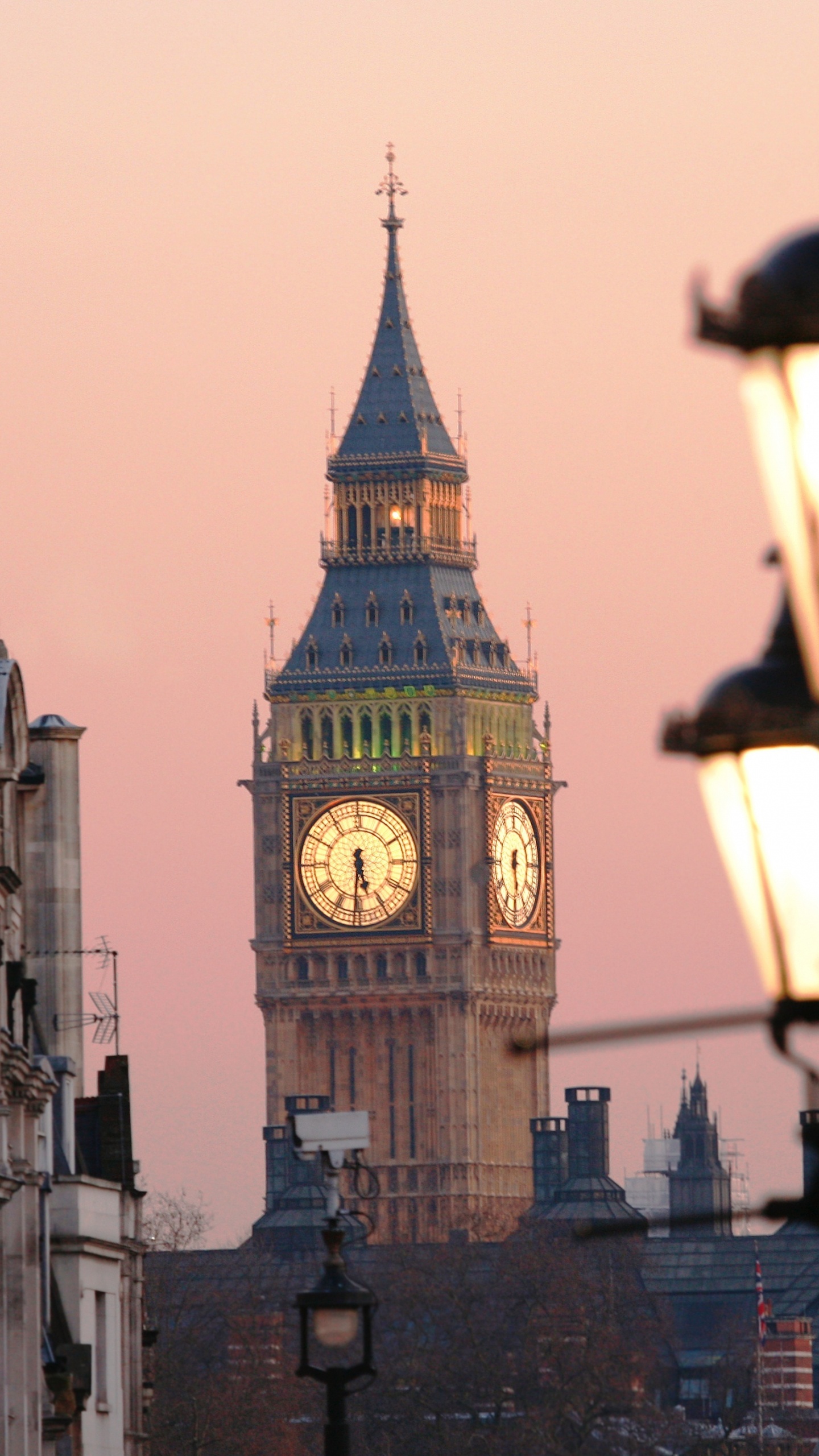 Tour de L'horloge de Big Ben au Coucher du Soleil. Wallpaper in 1440x2560 Resolution