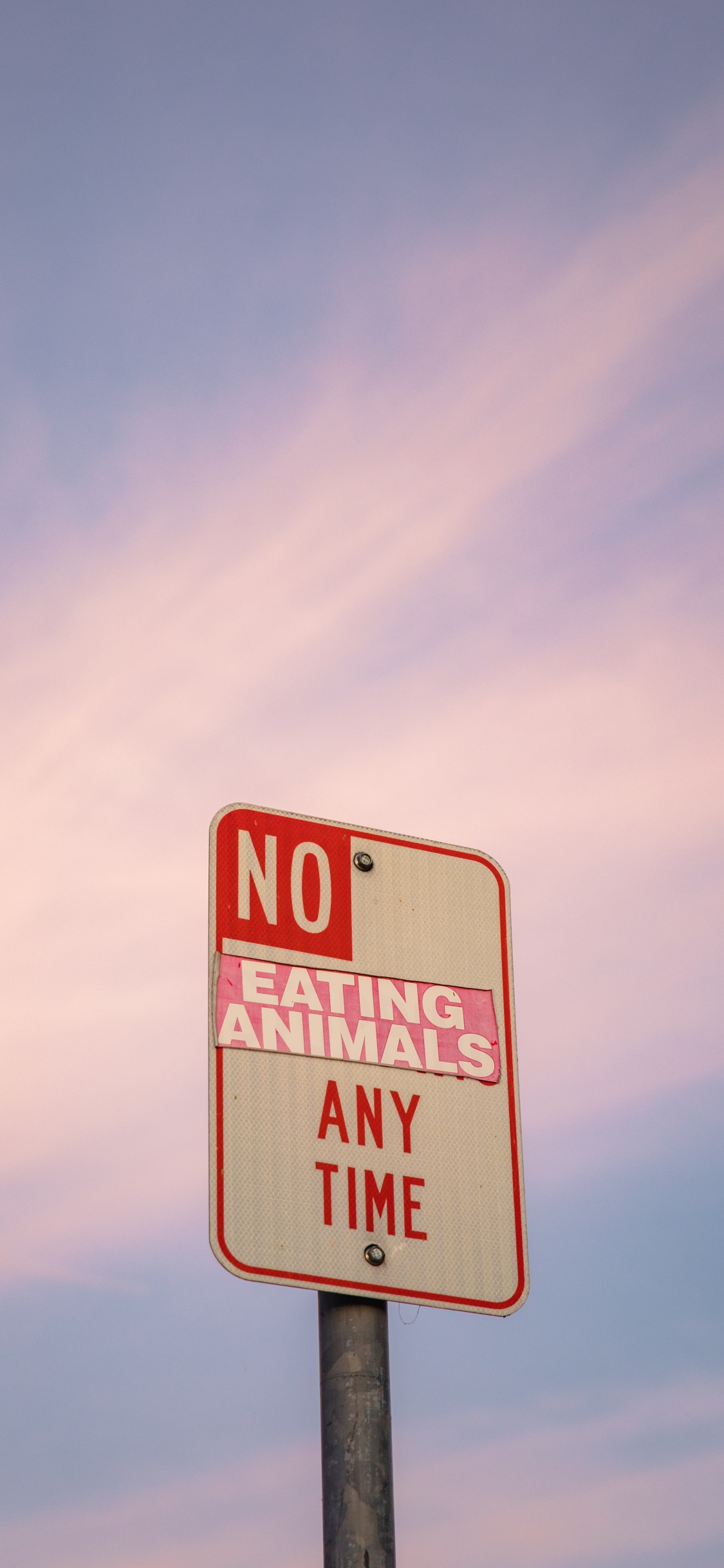 Red and White no Smoking Sign. Wallpaper in 1125x2436 Resolution