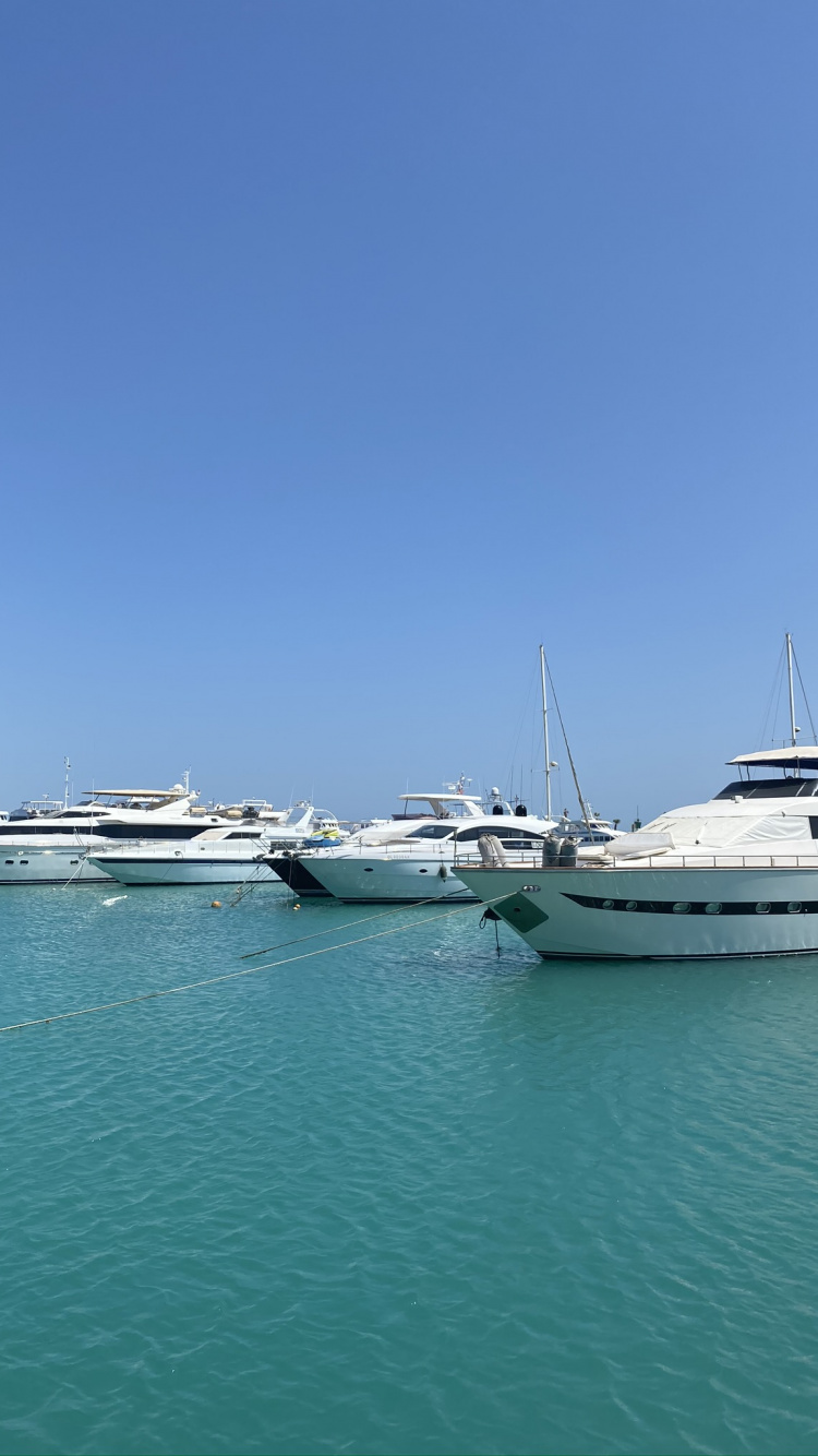 Marina, Wasser-Transport, Wasser, Boot, Superyacht. Wallpaper in 750x1334 Resolution