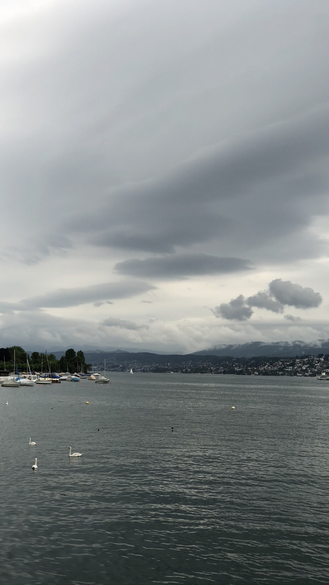 Cloud, Wasserressourcen, Wasserstraße, Bank, Loch. Wallpaper in 1080x1920 Resolution