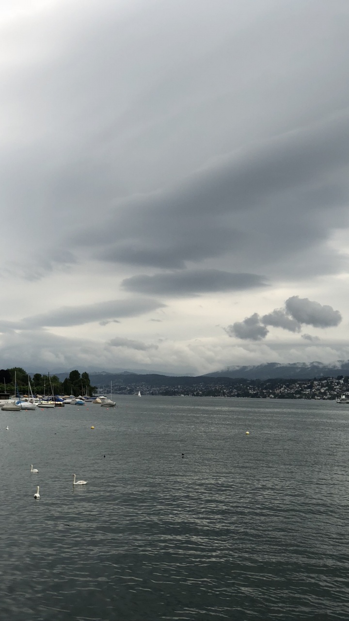 Cloud, Wasserressourcen, Wasserstraße, Bank, Loch. Wallpaper in 720x1280 Resolution