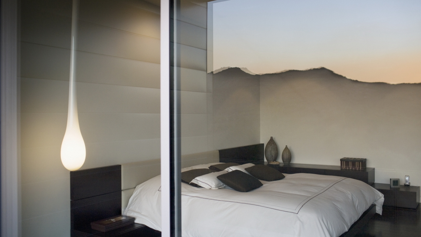 Ropa de Cama Blanca Con Almohadas. Wallpaper in 1366x768 Resolution