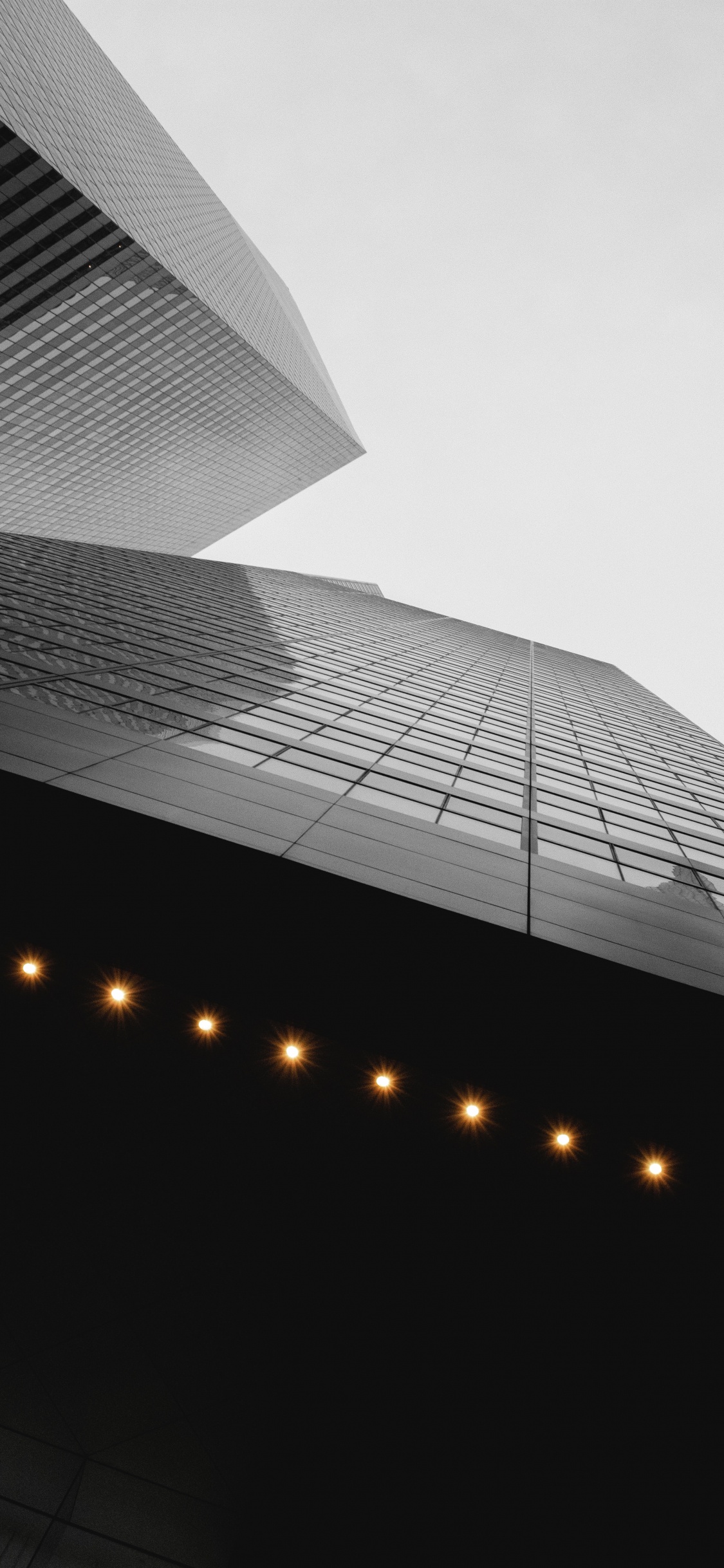 Low Angle Photography of High Rise Building. Wallpaper in 1125x2436 Resolution