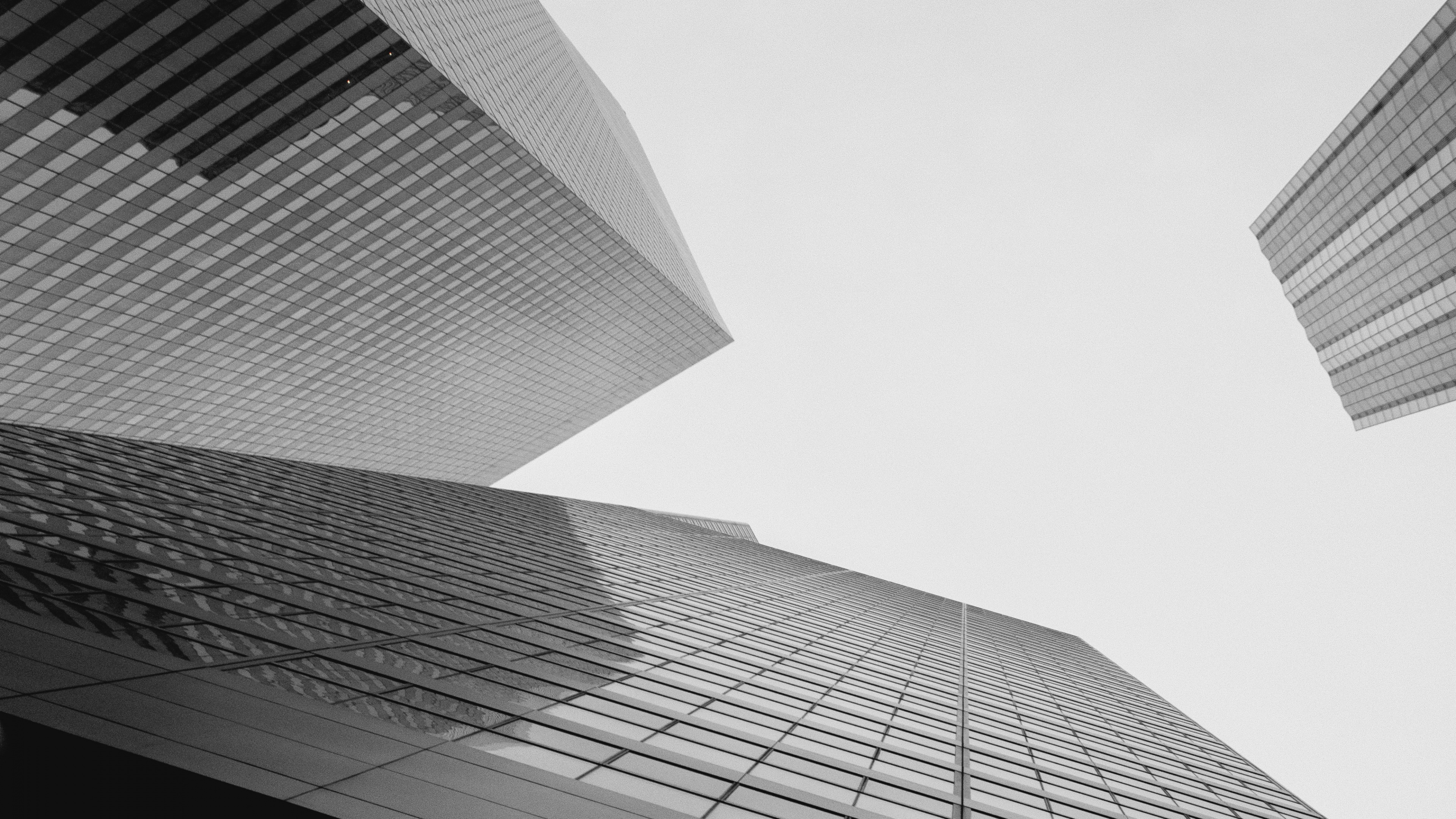 Low Angle Photography of High Rise Building. Wallpaper in 3840x2160 Resolution