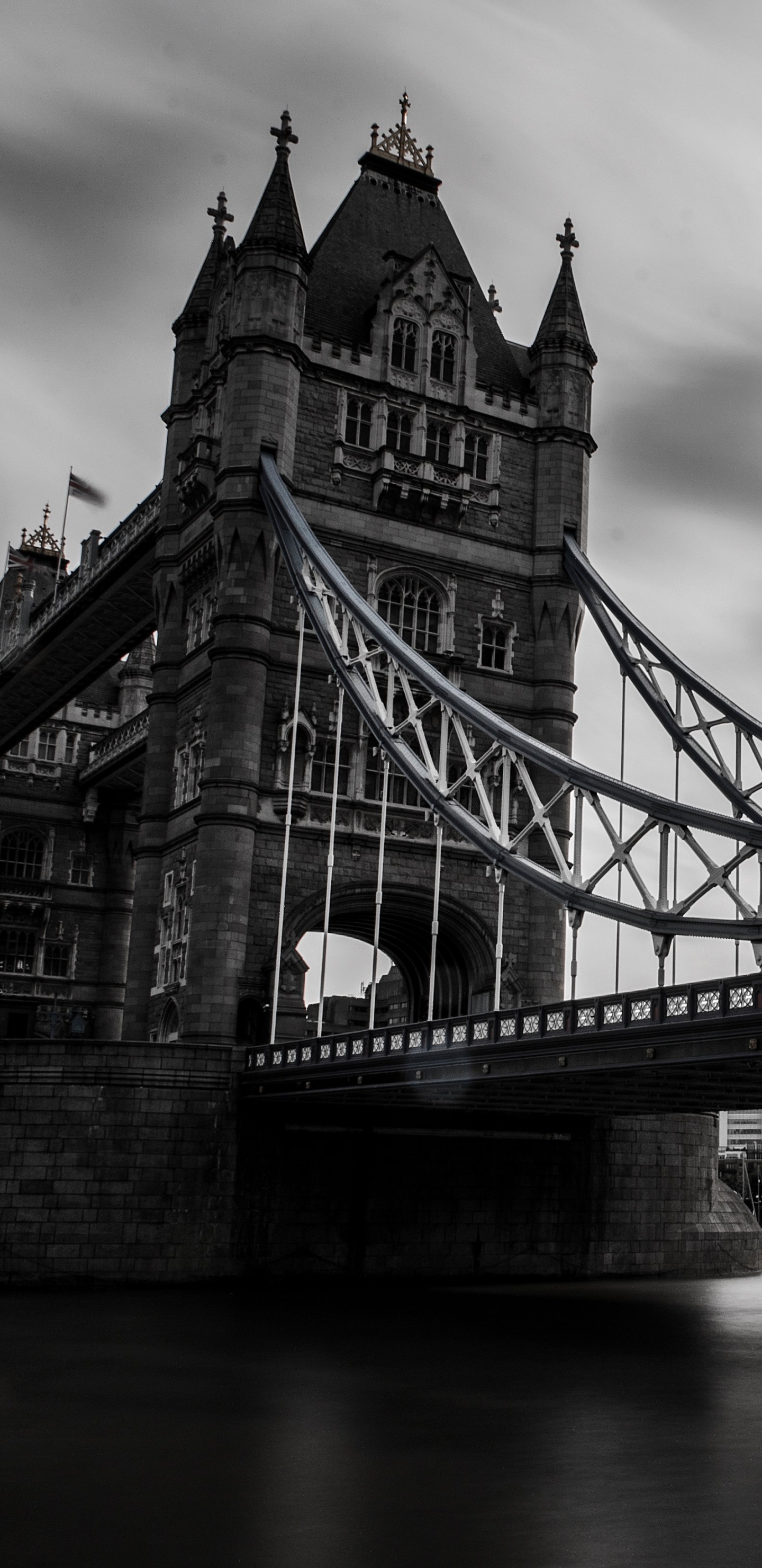 Gray Bridge Under Gray Sky. Wallpaper in 1440x2960 Resolution