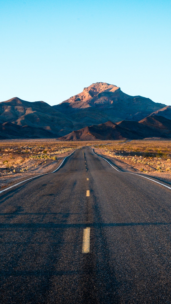 USA, Death Valley, Road, Tal, Bergkette. Wallpaper in 720x1280 Resolution
