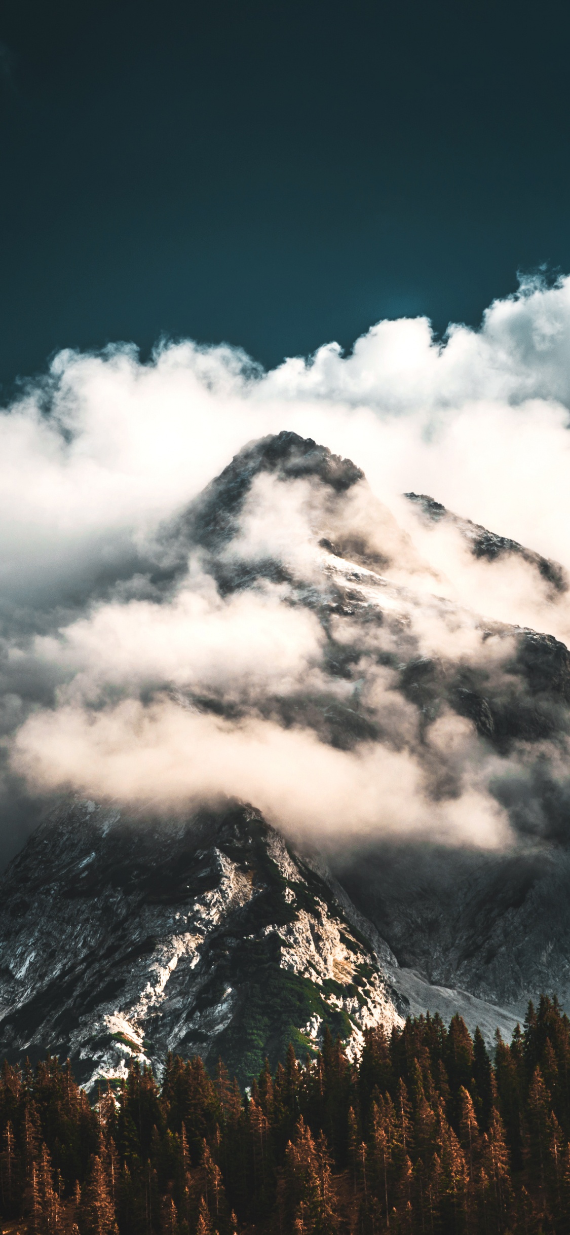 Cloud, Atmosphere, Mountain, Natural Landscape, Sunlight. Wallpaper in 1125x2436 Resolution