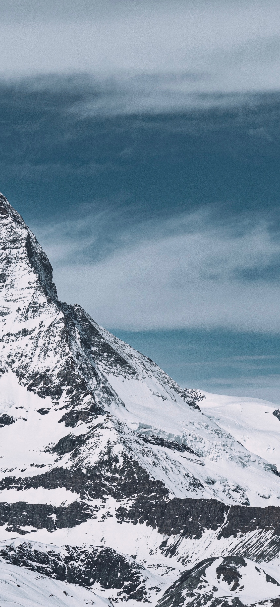 Alpes, Las Formaciones Montañosas, Riffelsee, Montaña, Nieve. Wallpaper in 1125x2436 Resolution