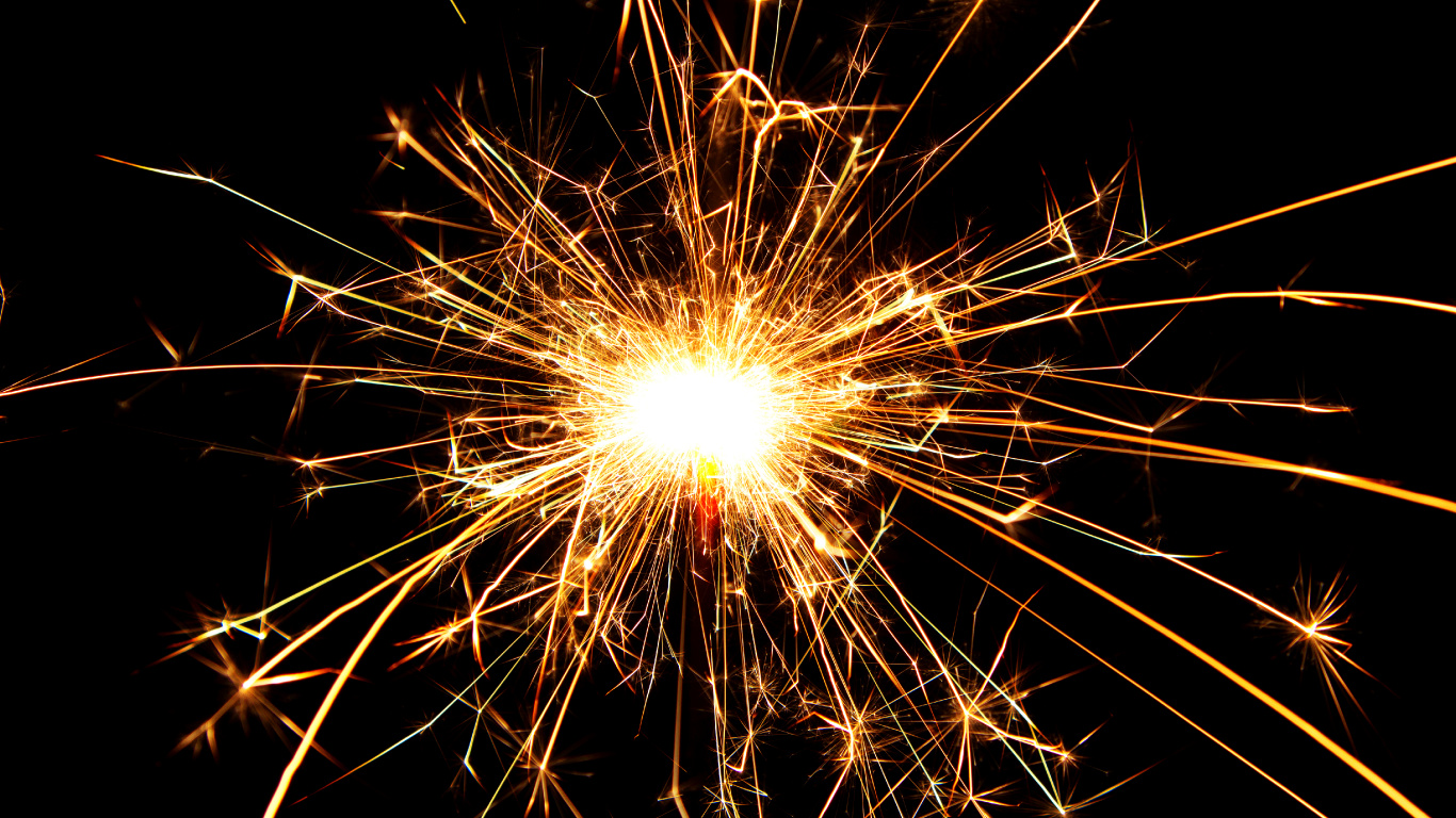 Wunderkerze, Feuerwerk, Licht, Diwali, Neue Jahre Tag. Wallpaper in 1366x768 Resolution