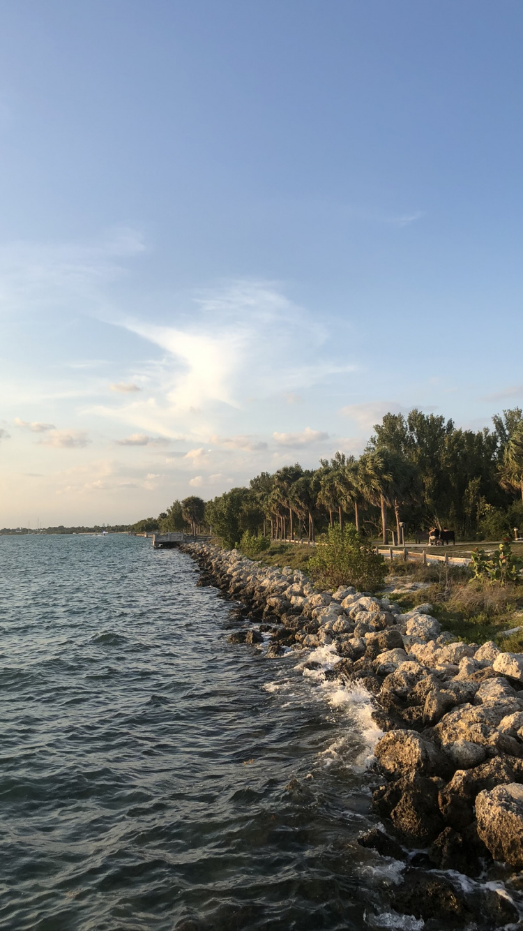 Water Resources, Body of Water, Waterway, Bank, Fluid. Wallpaper in 750x1334 Resolution