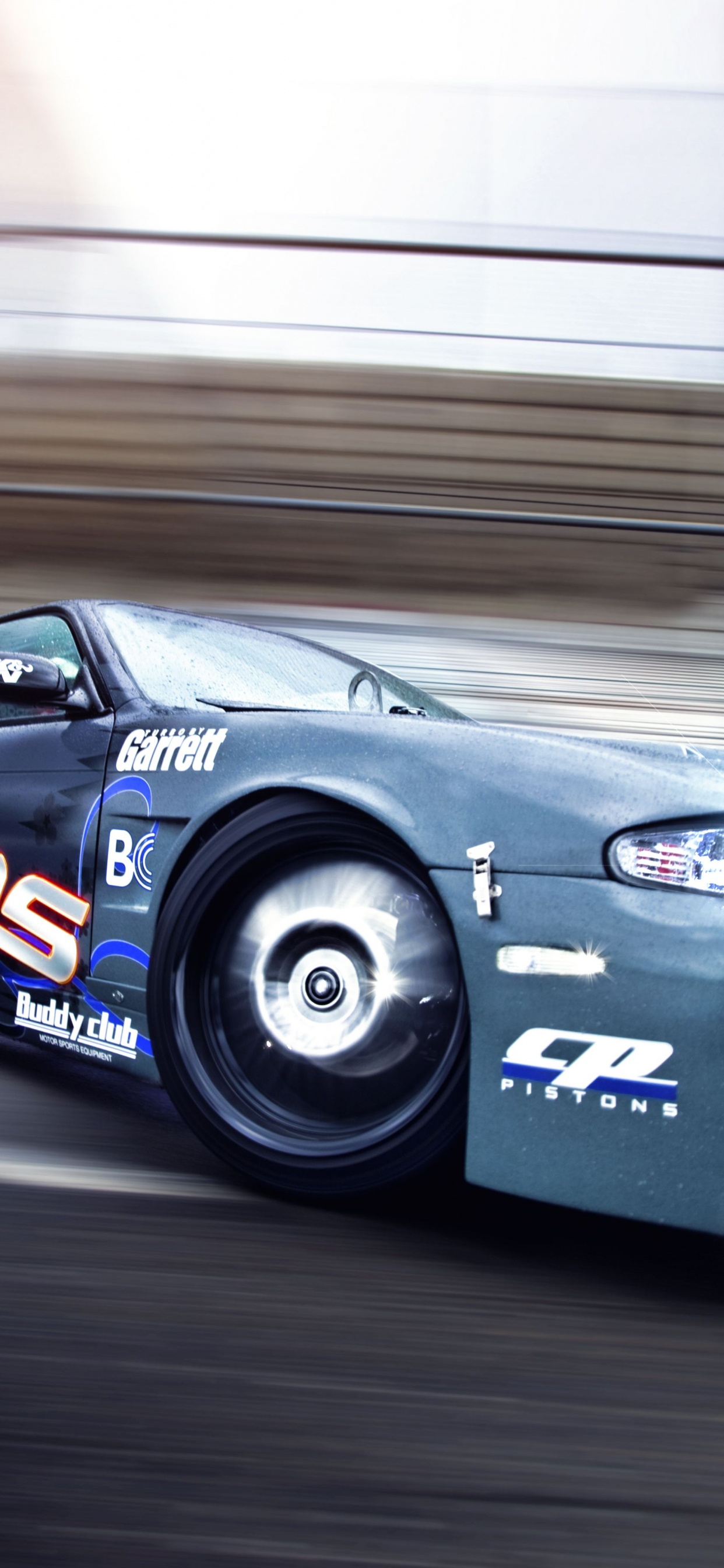 Blau-roter Porsche 911 Unterwegs. Wallpaper in 1242x2688 Resolution