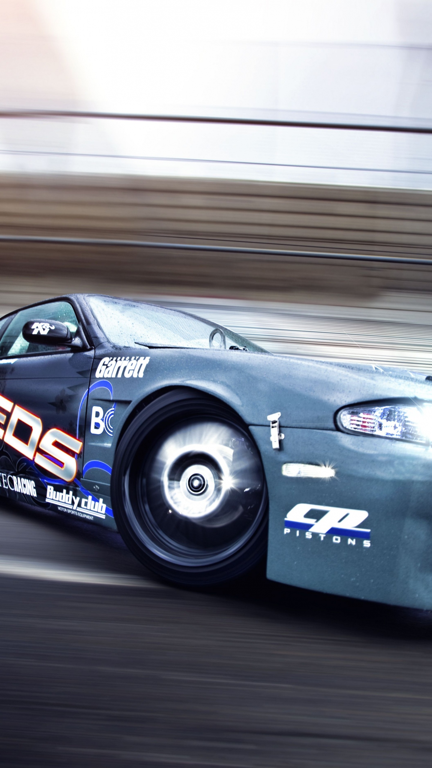 Blau-roter Porsche 911 Unterwegs. Wallpaper in 1440x2560 Resolution