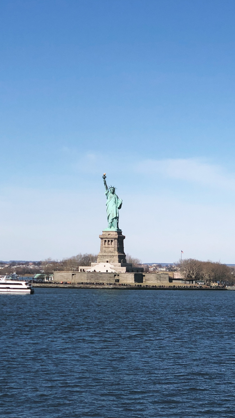 New York City, Statue of Liberty, Statue of Liberty National Monument, Ship, Monument. Wallpaper in 750x1334 Resolution