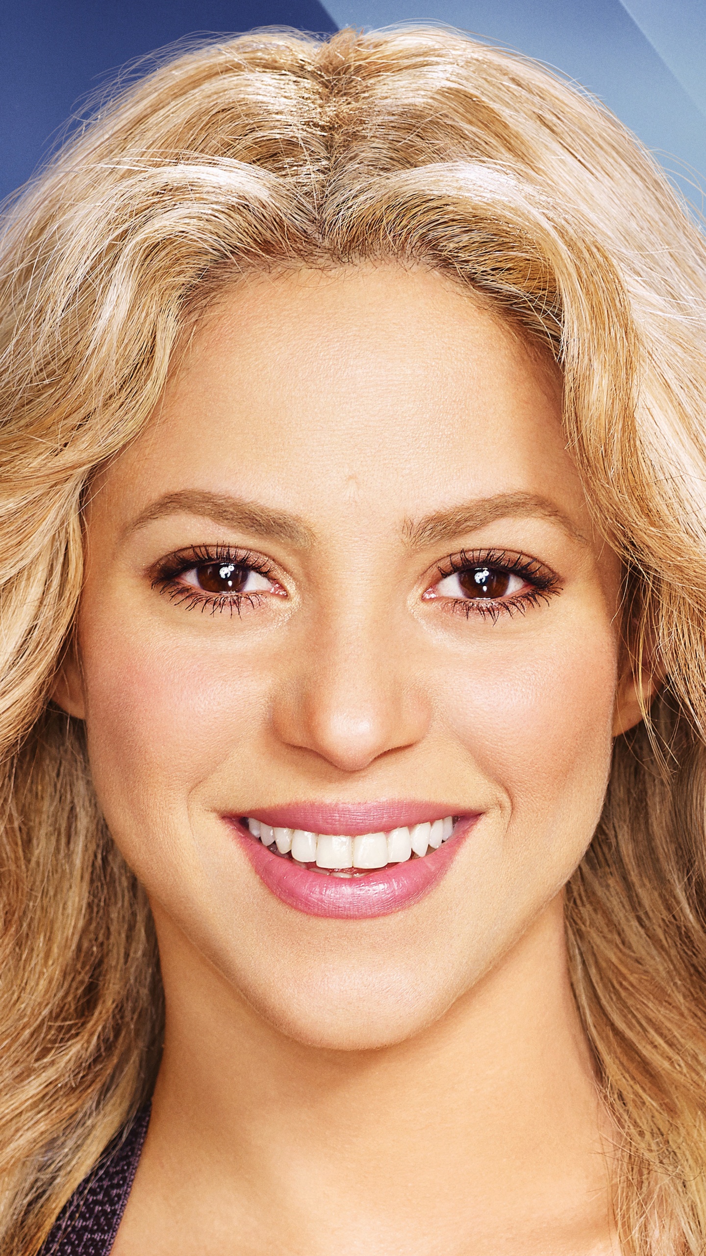 Shakira, Celebrity, Hair, Face, Blond. Wallpaper in 1440x2560 Resolution