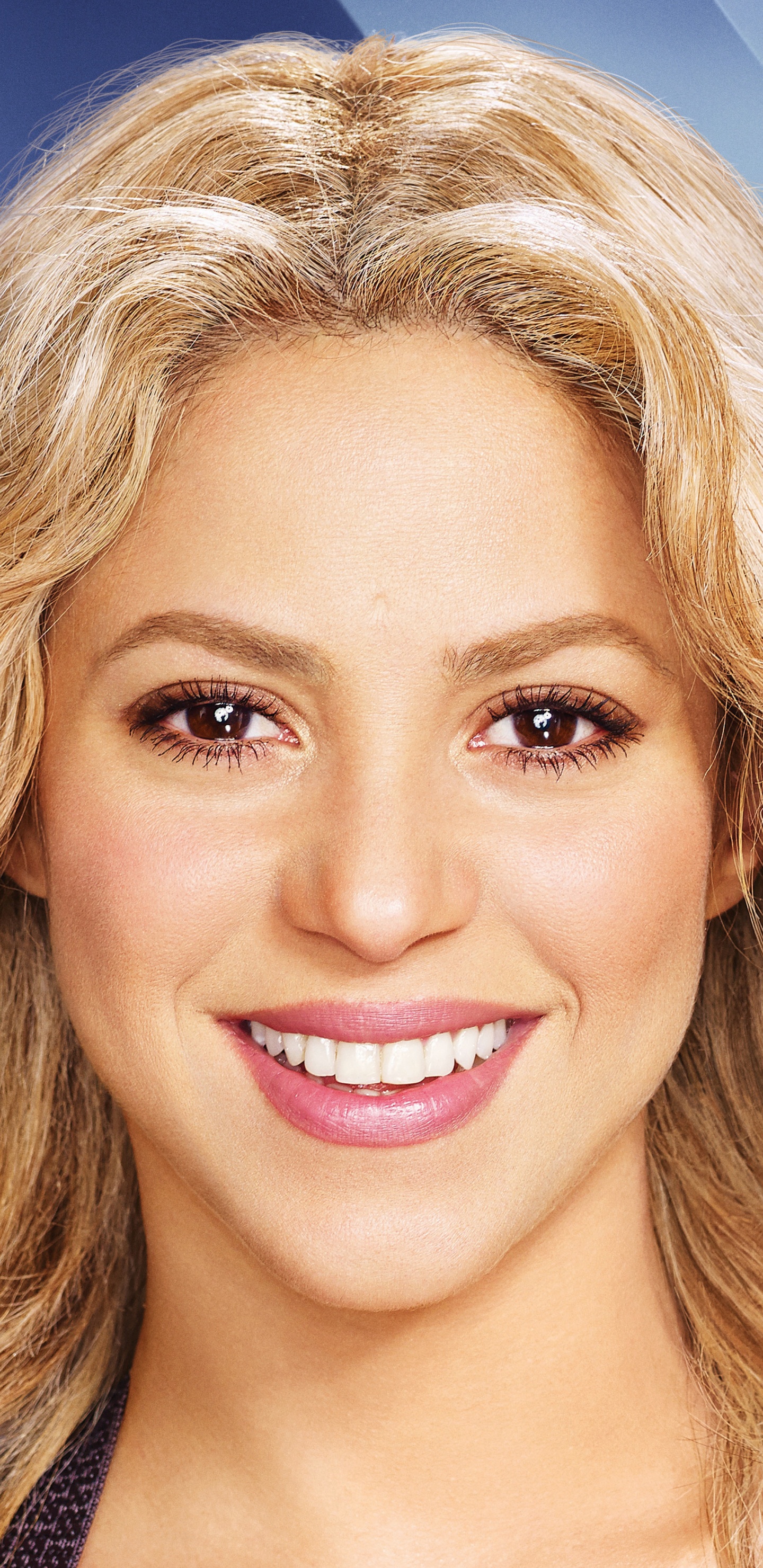 Shakira, Celebrity, Hair, Face, Blond. Wallpaper in 1440x2960 Resolution