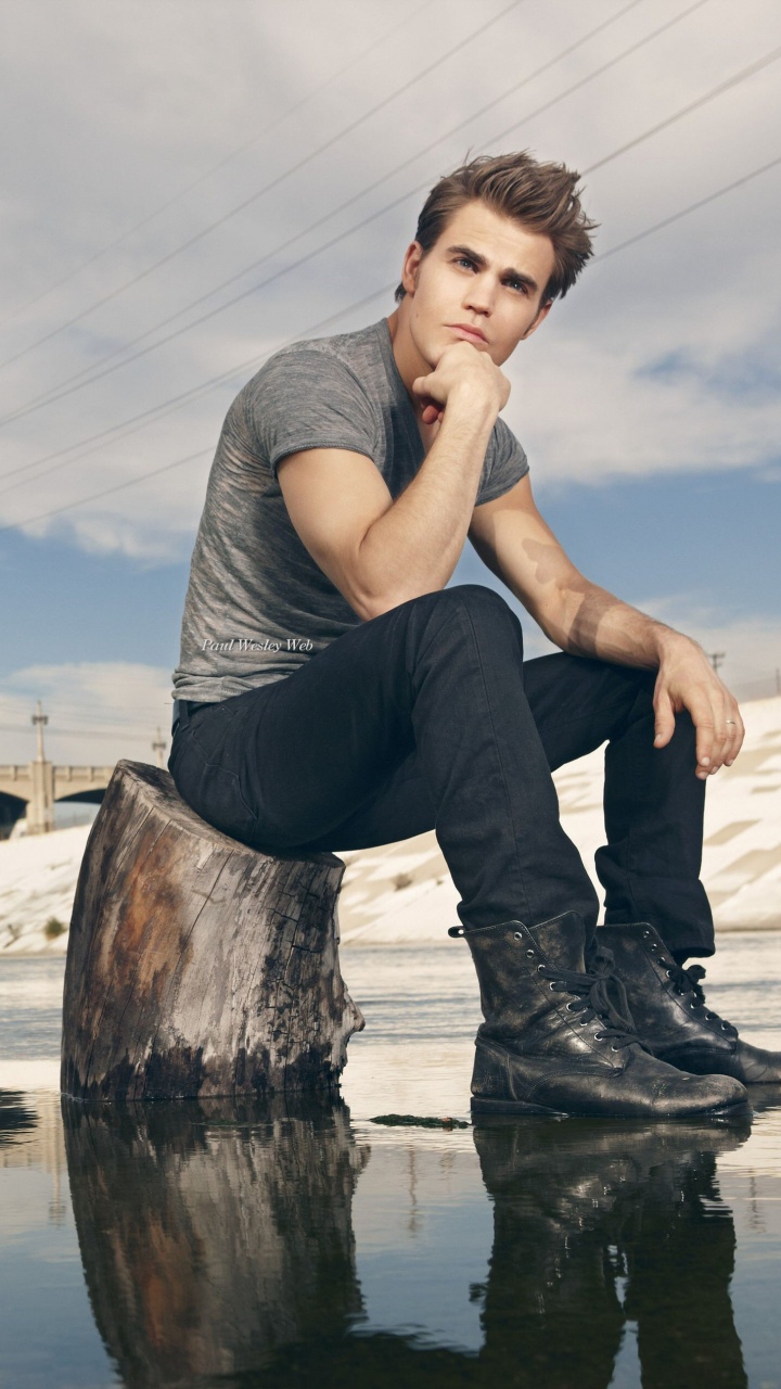 Paul Wesley, The Vampire Diaries, Stefan Salvatore, Wasser, Jean. Wallpaper in 720x1280 Resolution