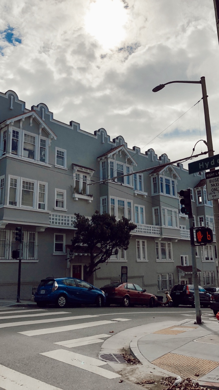 Ventana, Carretera, Barrio, Ciudad, la Luz de Calle. Wallpaper in 720x1280 Resolution