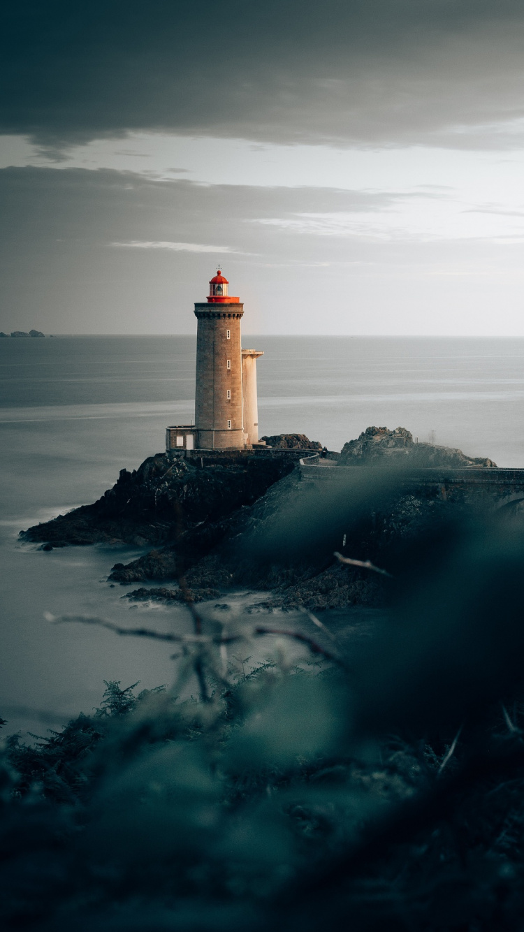 Faro, Agua, Torre, Edificio, Cuerpo de Agua. Wallpaper in 750x1334 Resolution