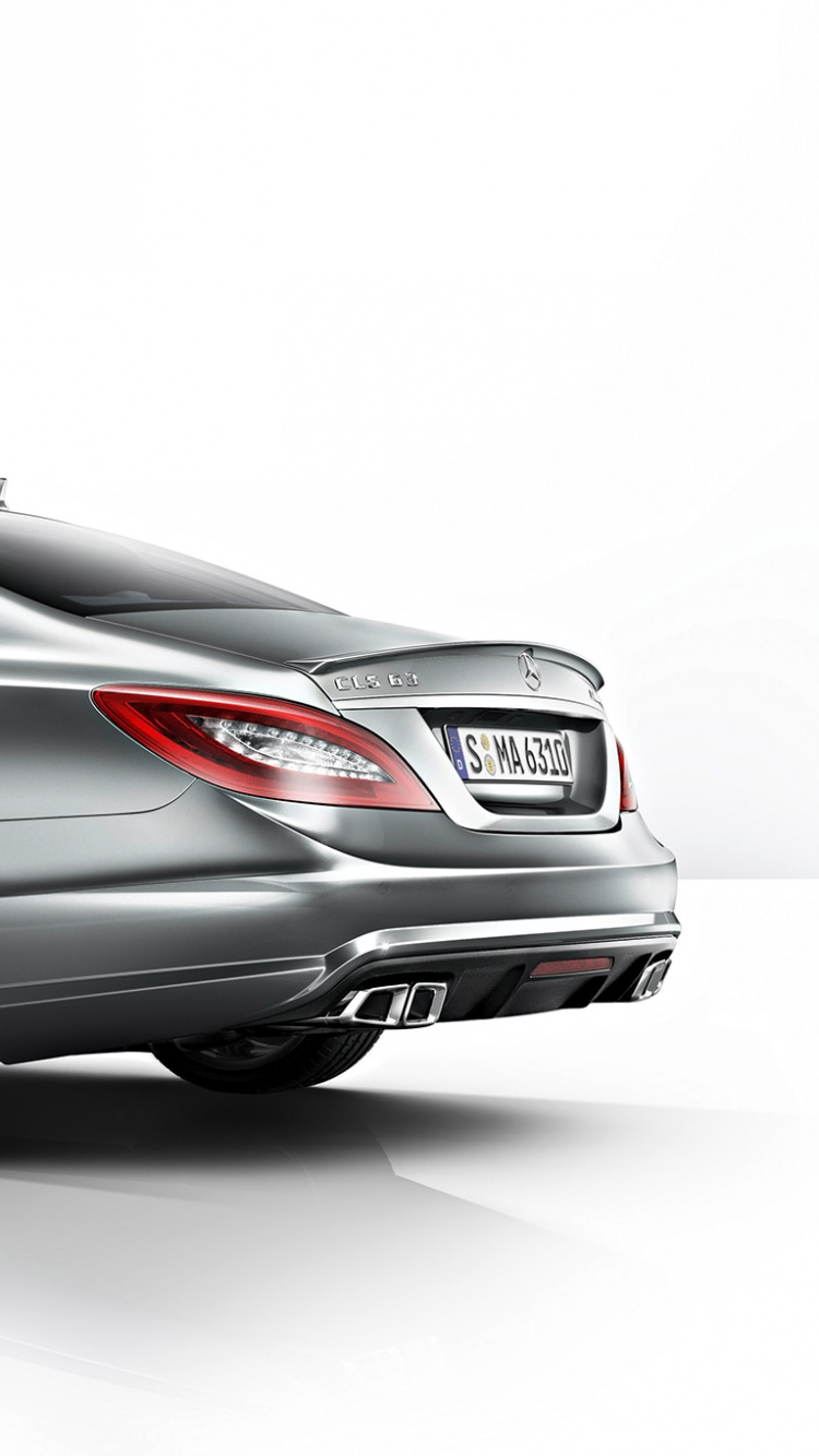 Mercedes Benz Coupé D'argent Sur Fond Blanc. Wallpaper in 750x1334 Resolution