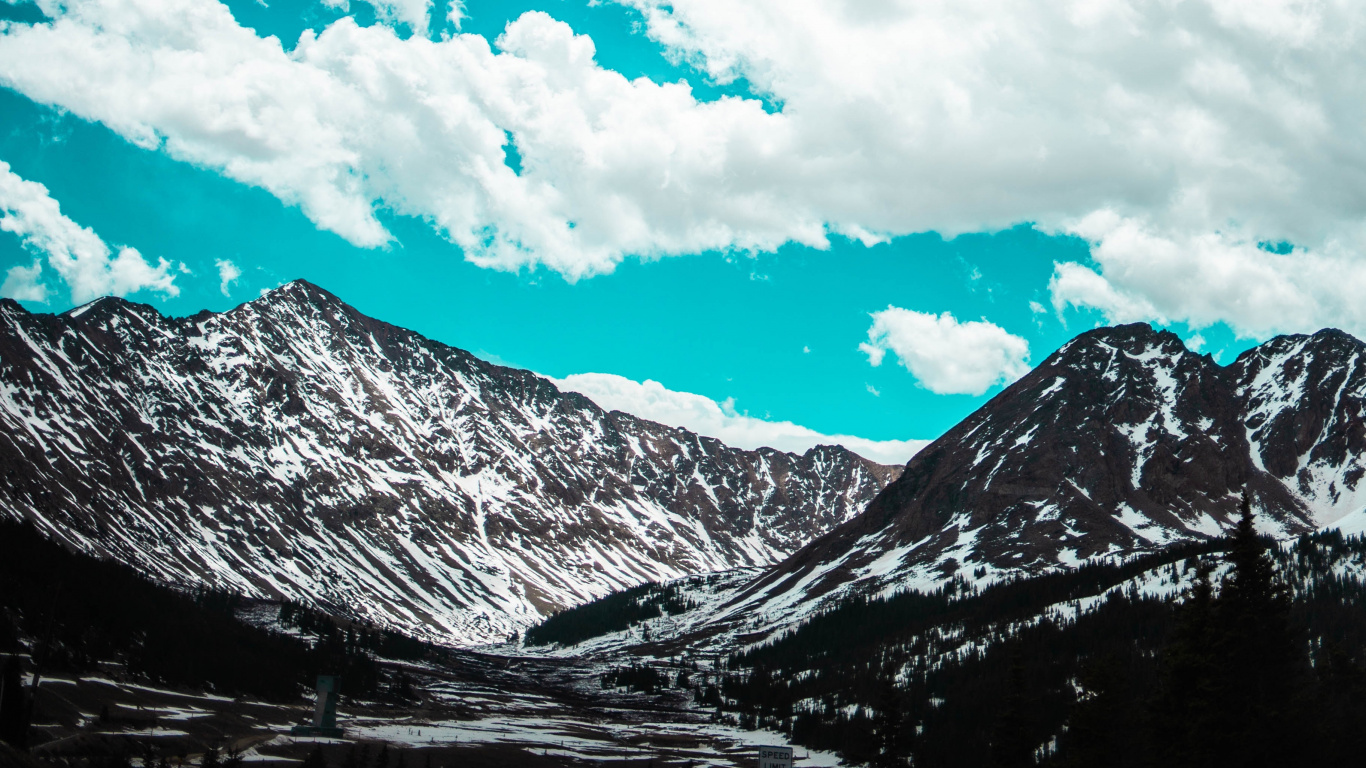 Bergkette, Cloud, Natur, Bergigen Landschaftsformen, Blau. Wallpaper in 1366x768 Resolution