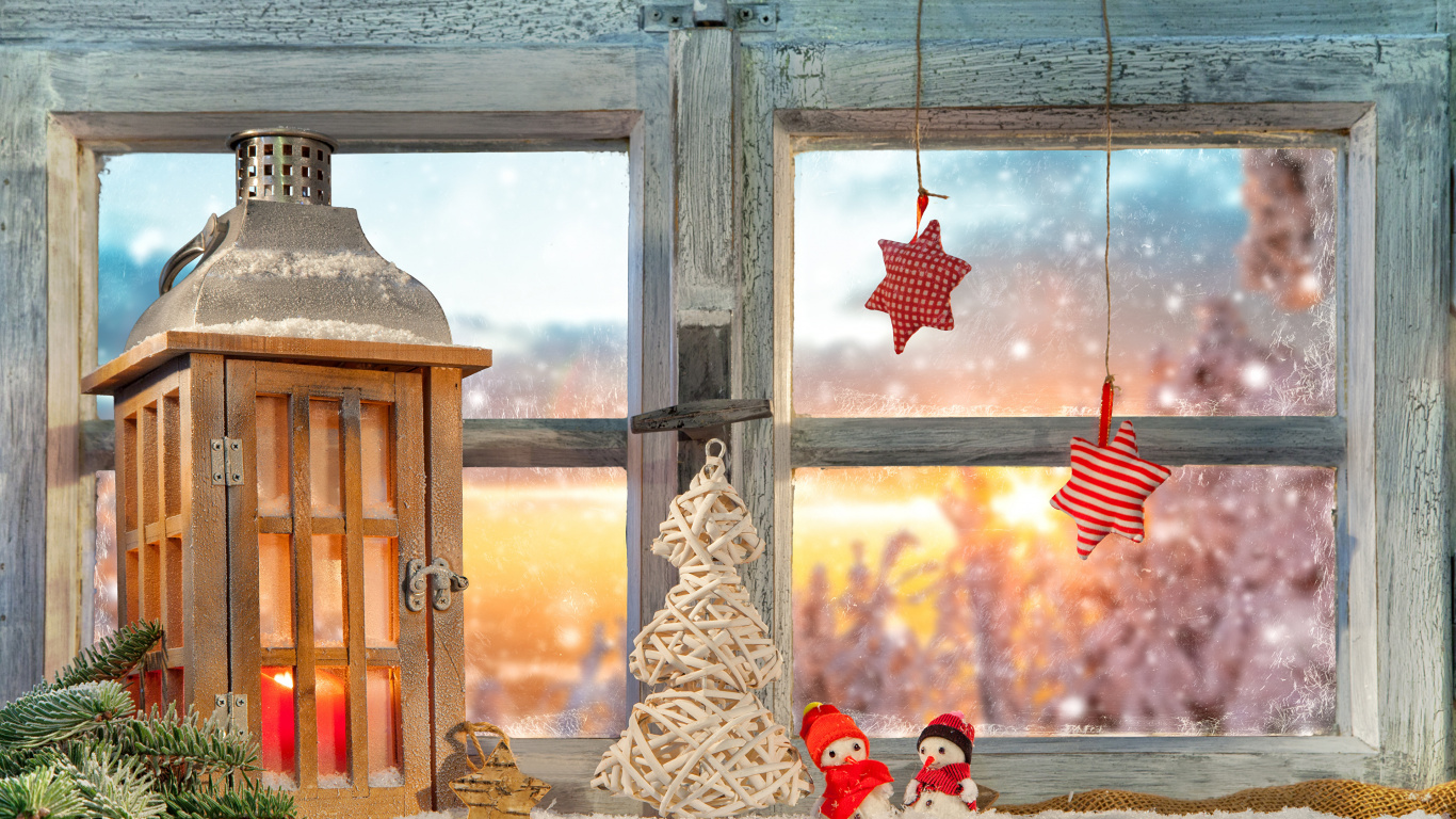 Christmas Day, Window, Lighting, Winter, Christmas Decoration. Wallpaper in 1366x768 Resolution
