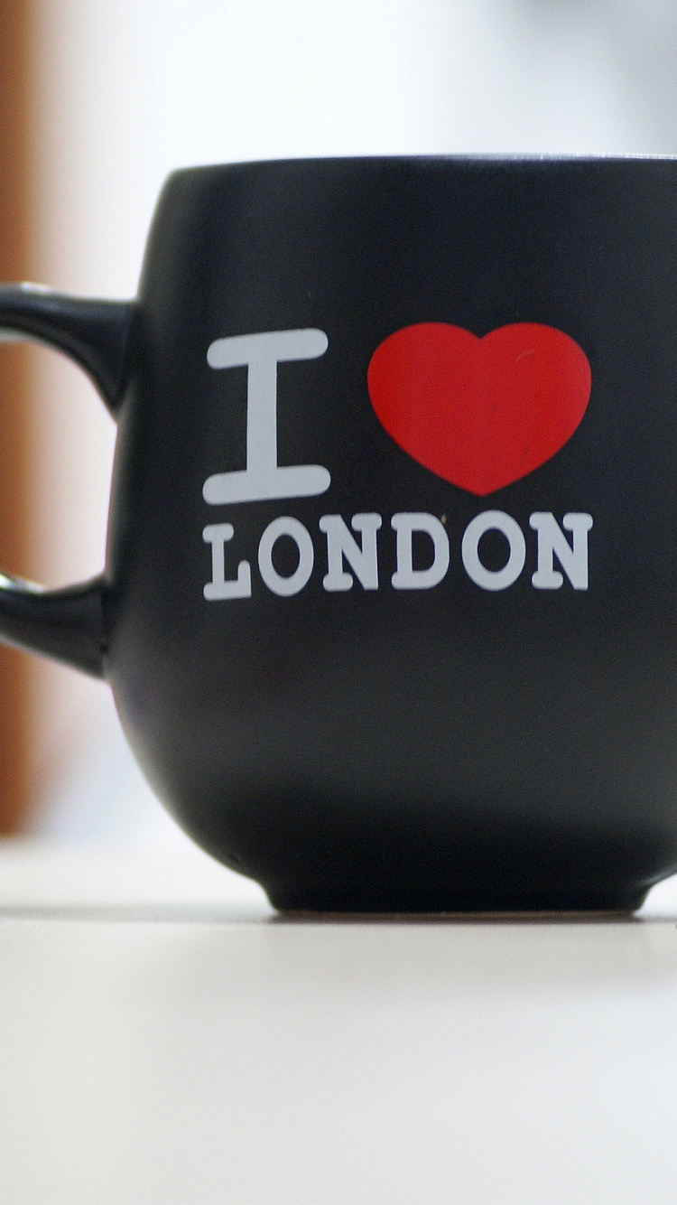 Black and Red Love You Ceramic Mug. Wallpaper in 750x1334 Resolution