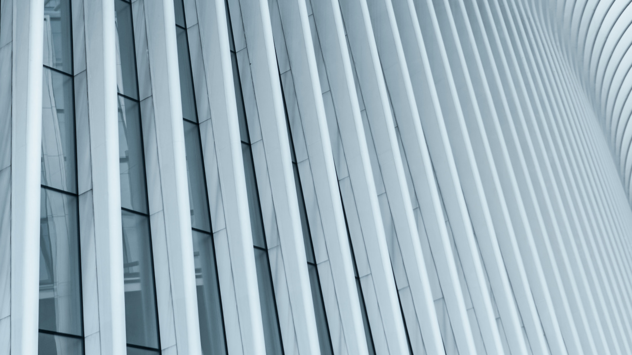 Edificio de Hormigón Blanco Durante el Día. Wallpaper in 1280x720 Resolution