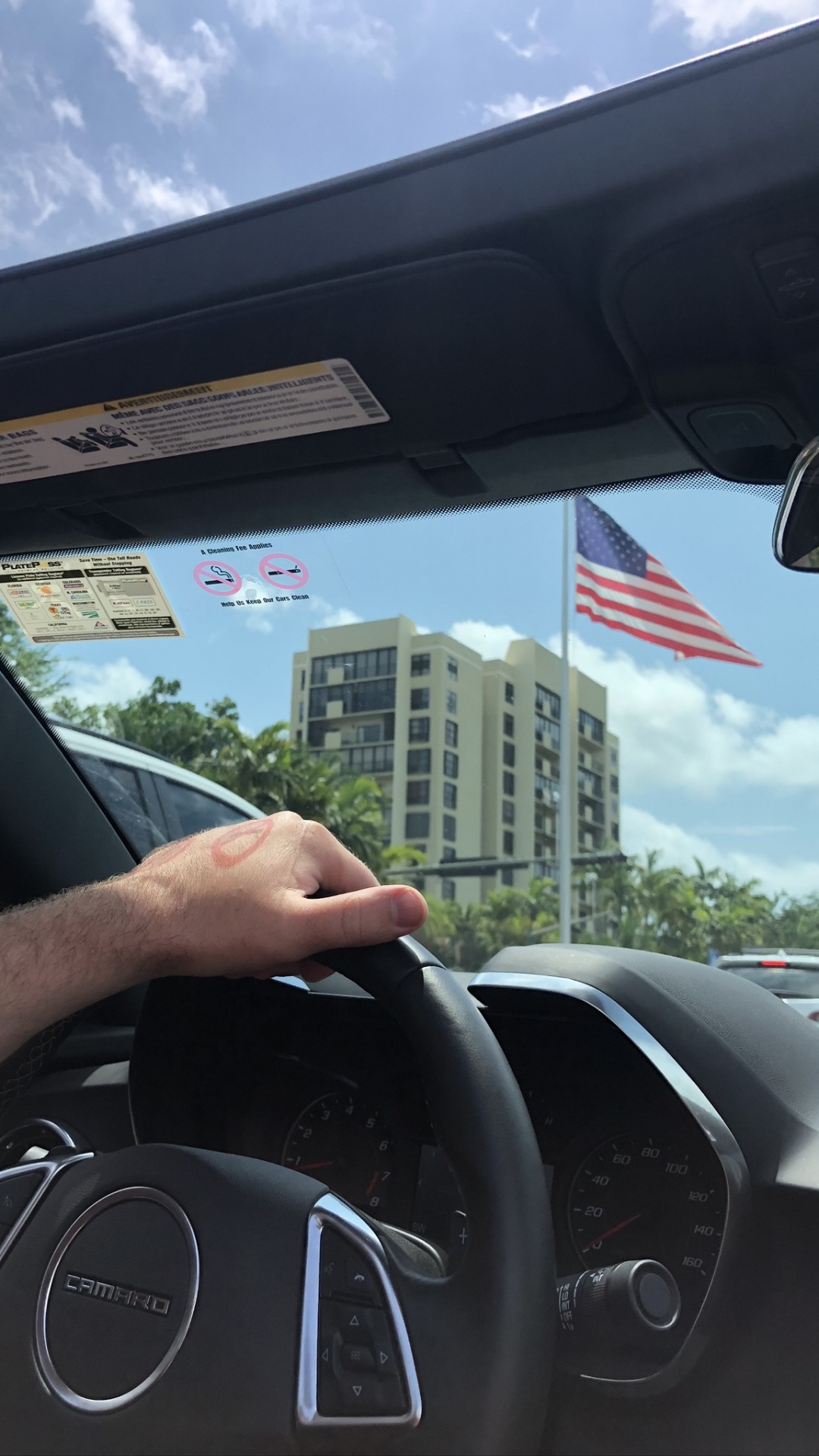 Parabrisas, Rey, Auto Compacto, Coche de Tamaño Medio, Vidrio. Wallpaper in 1080x1920 Resolution