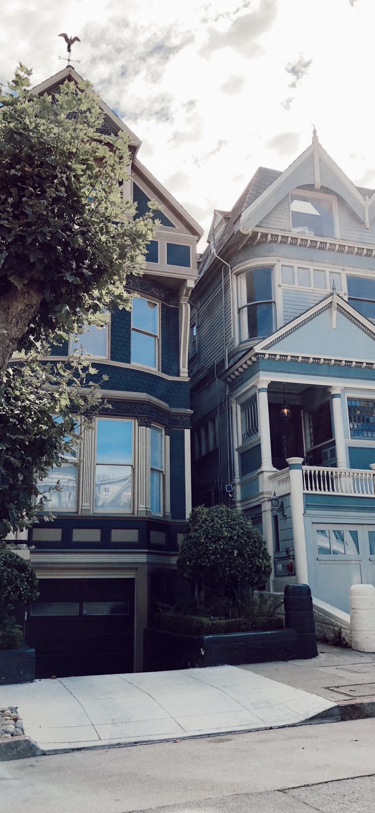 House, Clothing, Neighbourhood, Building, Town. Wallpaper in 1242x2688 Resolution