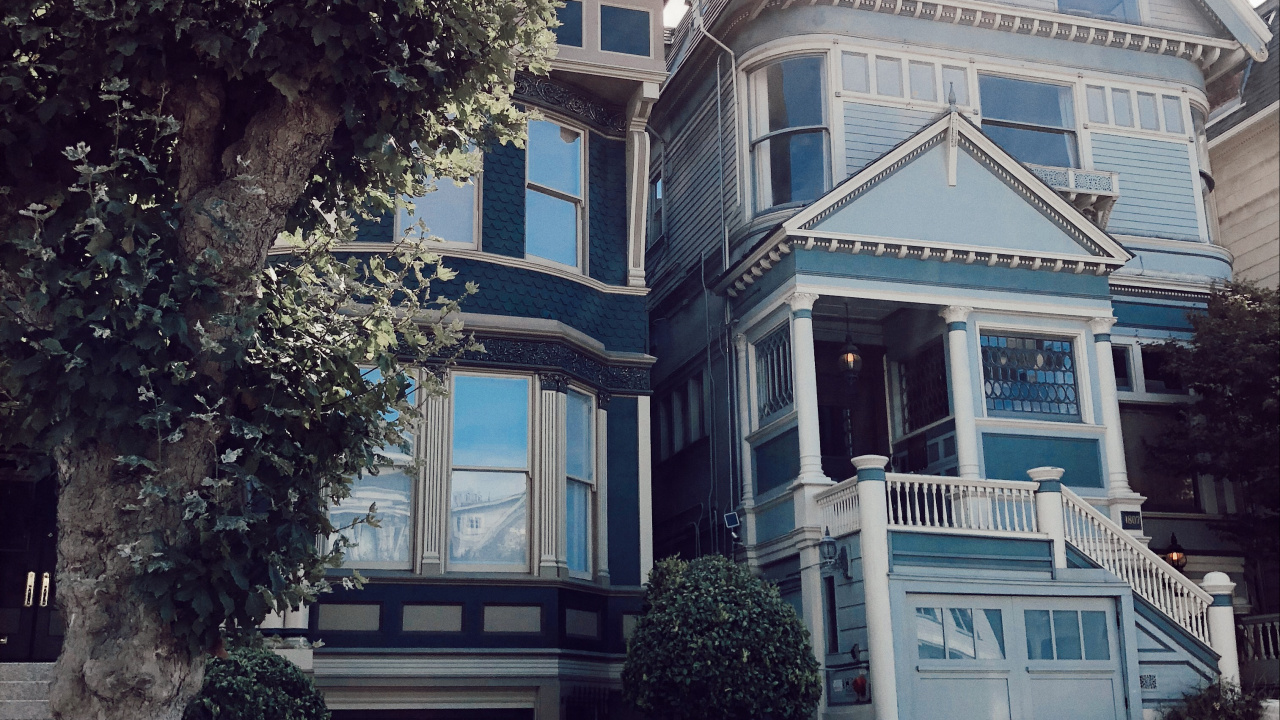 House, Clothing, Neighbourhood, Building, Town. Wallpaper in 1280x720 Resolution