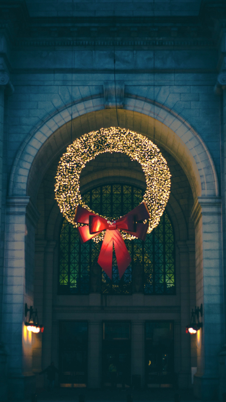 Weihnachtsbeleuchtung, Weihnachtsdekoration, Weihnachtsbaum, Kranz, Neujahr. Wallpaper in 750x1334 Resolution