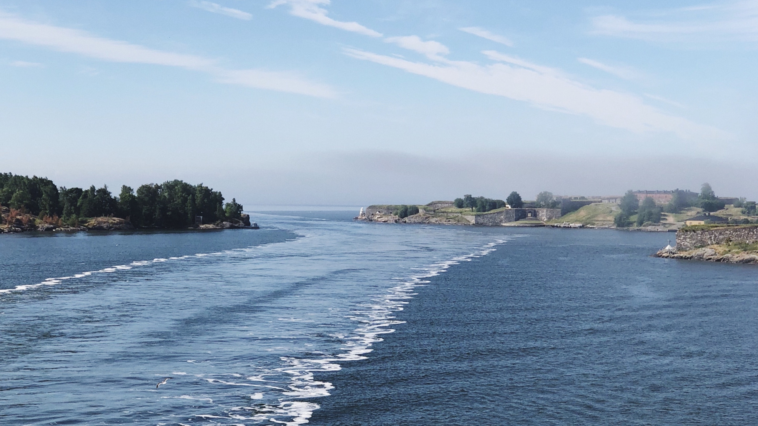 Sea, Body of Water, Water Resources, Waterway, Coast. Wallpaper in 2560x1440 Resolution