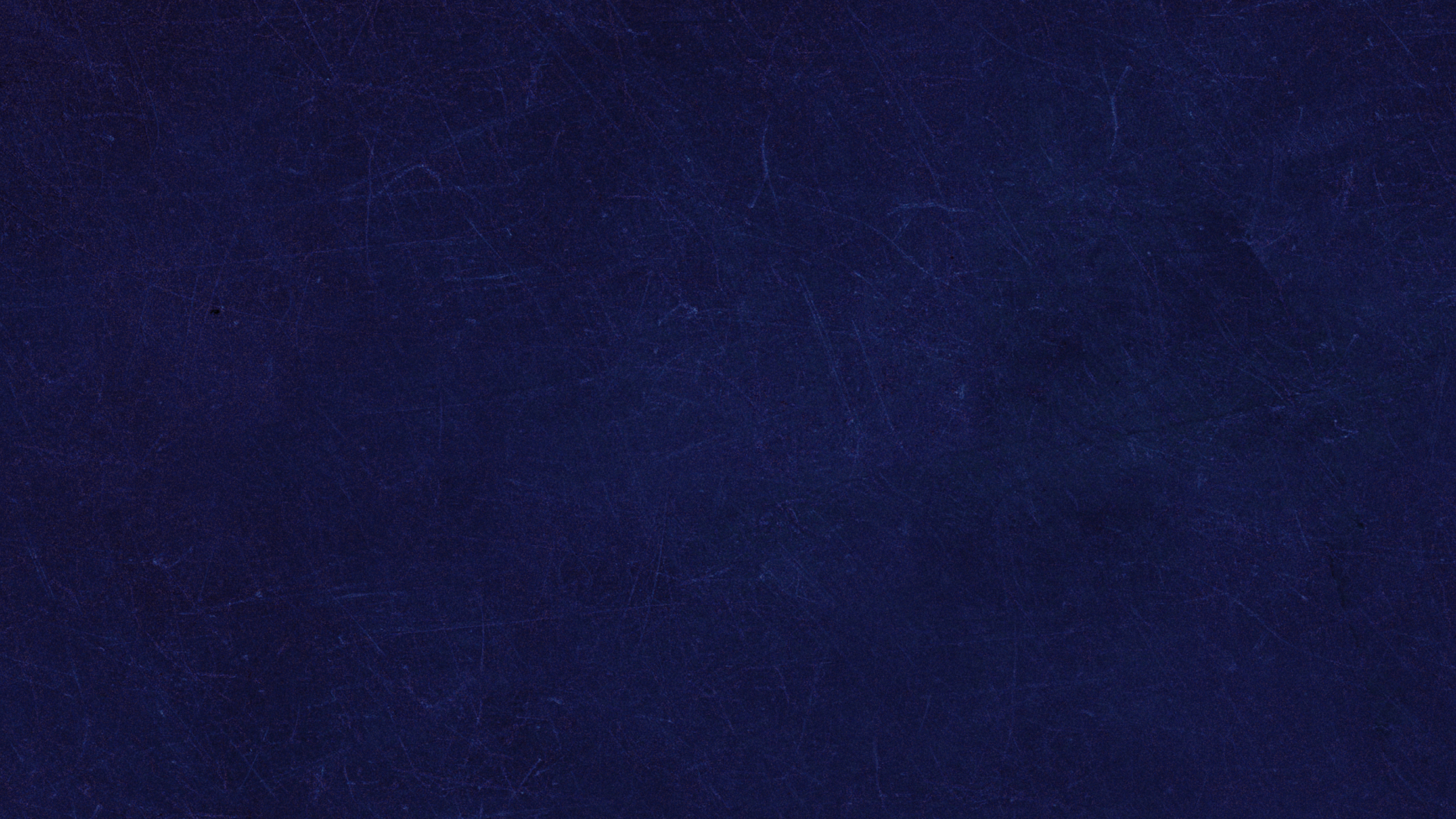 Lila Textil Auf Weißem Textil. Wallpaper in 3840x2160 Resolution