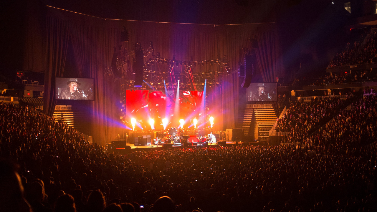 Concert de Rock, Guns N Roses, Concert, Performance, Divertissement. Wallpaper in 1280x720 Resolution